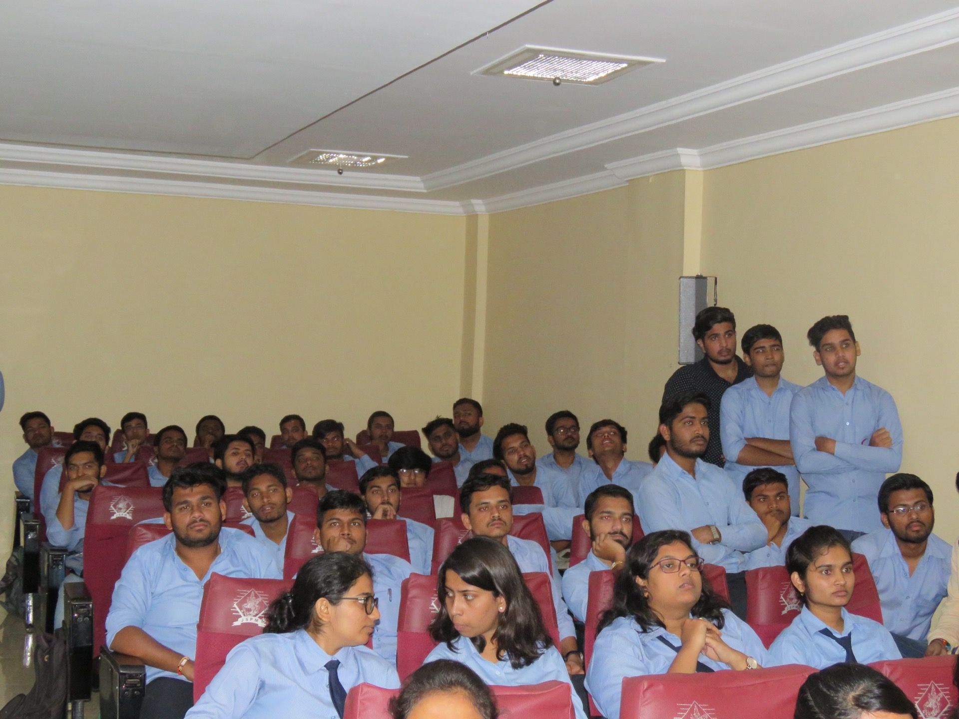 Students at an Avinash Chate student-leadership and life-skills seminar