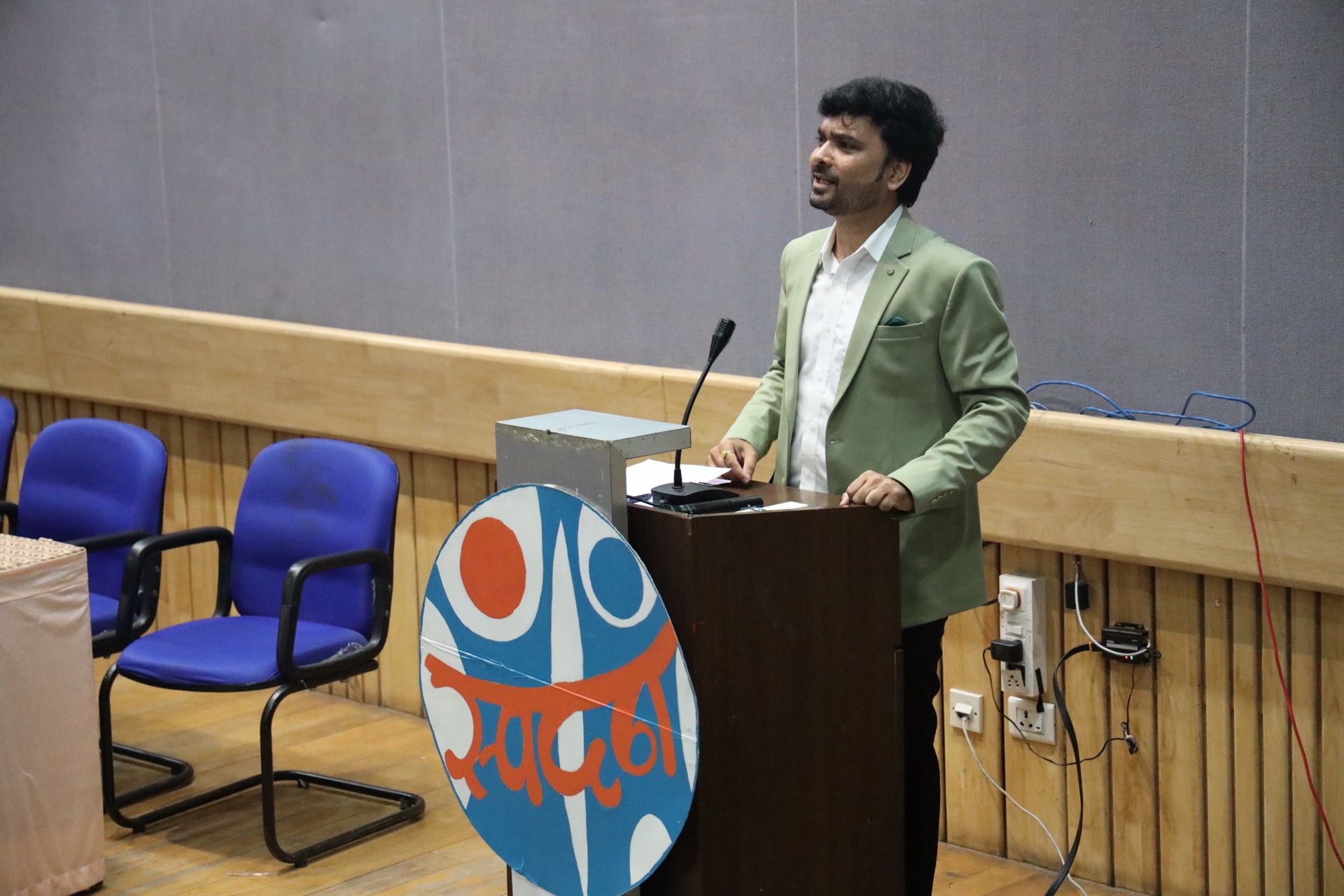 Avinash Chate delivering an exam-success and study-skills seminar for students